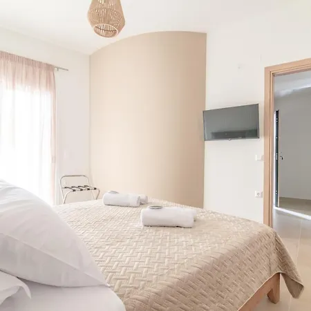 Christina'S Cozy Apartment Near The Airport Iraklion Buitenkant foto