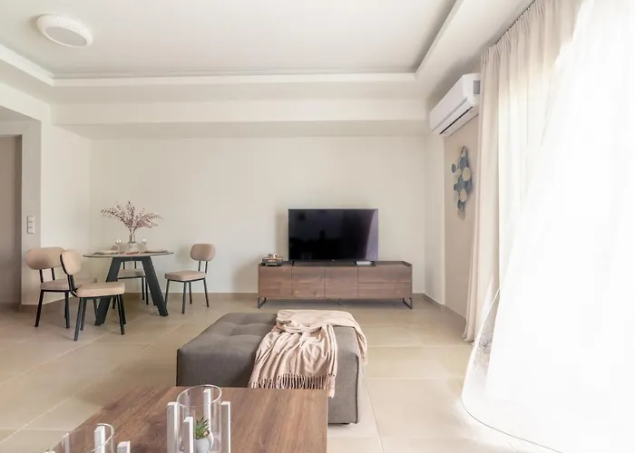 Christina\'S Cozy Apartment Near The Airport