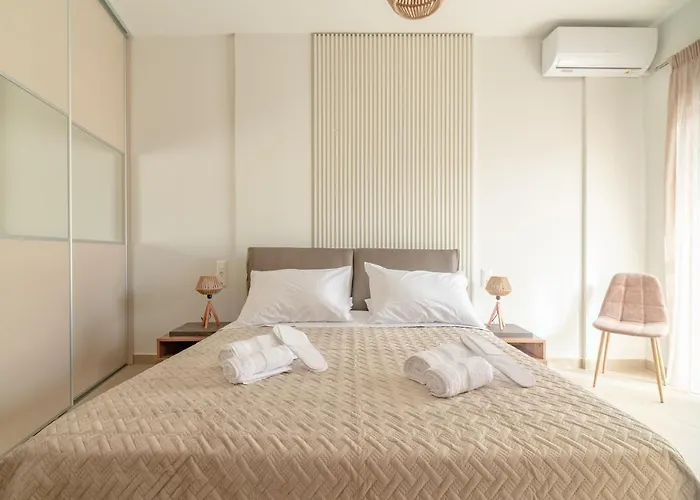 Christina\'S Cozy Apartment Near The Airport